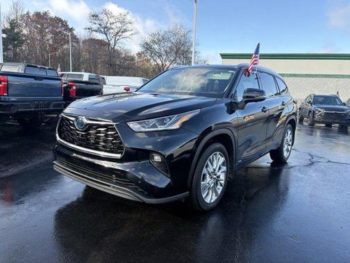2023 Toyota Highlander Hybrid Limited