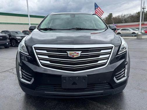 Stellar Black Metallic 2018 Cadillac XT5 Luxury