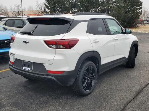 Summit White 2026 Chevrolet Trailblazer LT