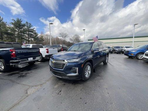 2022 Chevrolet Traverse LT Cloth