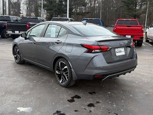 2023 Nissan Versa 1.6 S