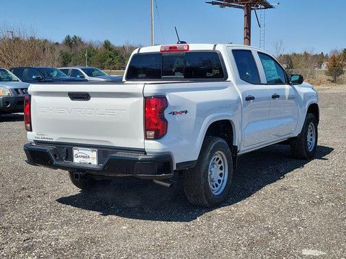Summit White 2026 Chevrolet Colorado WT