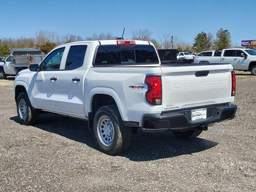 Summit White 2026 Chevrolet Colorado WT