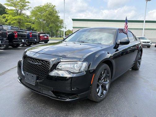 2022 Chrysler 300 Touring
