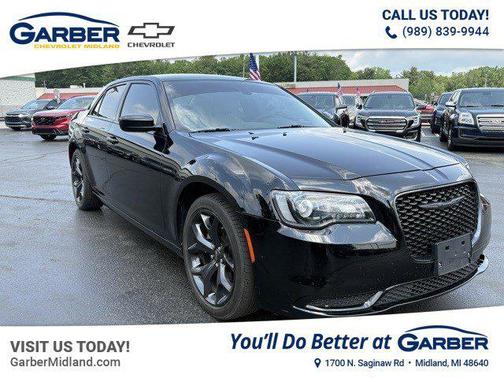 2022 Chrysler 300 Touring