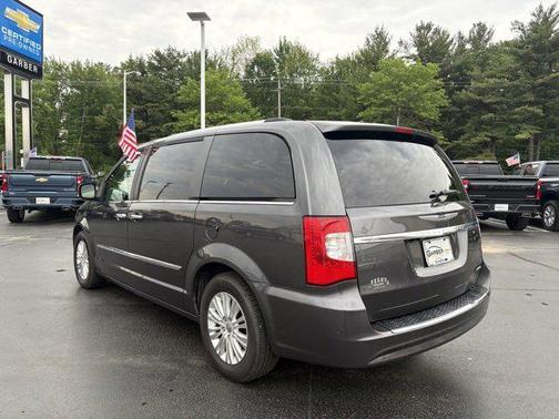 2016 Chrysler Town & Country Limited