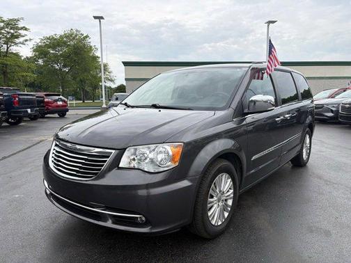 2016 Chrysler Town & Country Limited