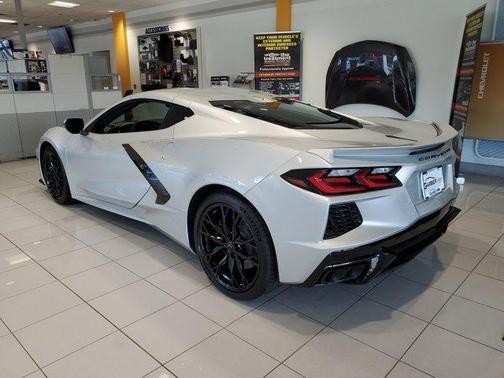 2026 Chevrolet Corvette Stingray w/1LT