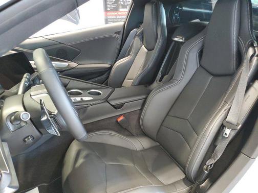 2026 Chevrolet Corvette Stingray w/1LT