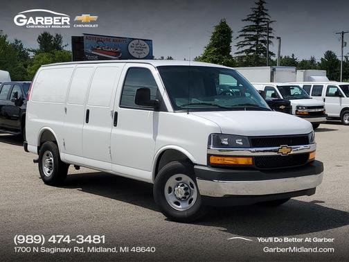 Summit White 2026 Chevrolet Express 2500 Work Van