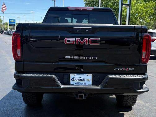 Onyx Black 2023 GMC Sierra 1500 AT4X