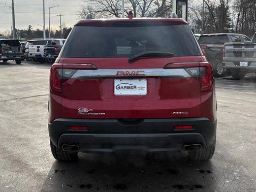 2023 GMC Acadia AWD AT4