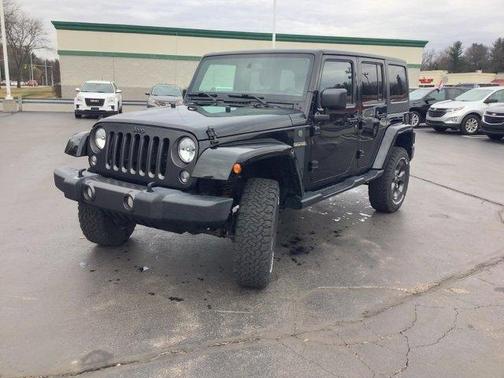 Photo 3 of 22 of 2017 Jeep Wrangler Unlimited Sport