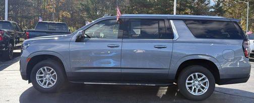 2022 Chevrolet Suburban LT