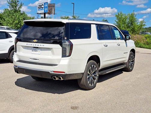 2025 Chevrolet Suburban 4WD High Country