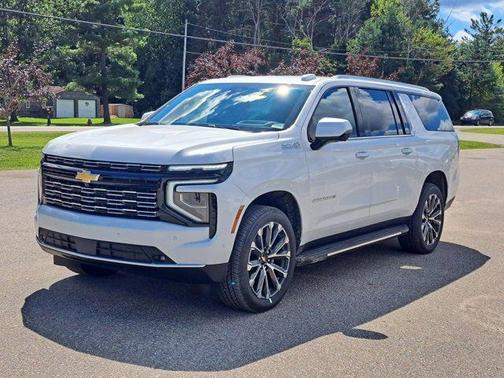 2025 Chevrolet Suburban 4WD High Country