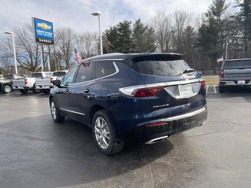 2022 Buick Enclave FWD Essence