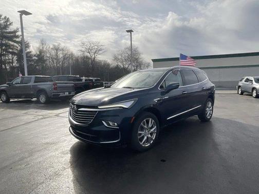 2022 Buick Enclave FWD Essence