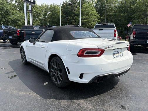 2017 FIAT 124 Spider Base