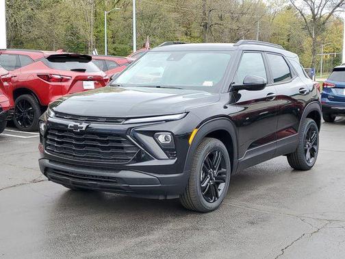 Mosaic Black Metallic 2026 Chevrolet Trailblazer LT