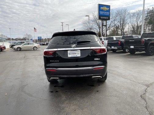 2022 Buick Enclave FWD Essence