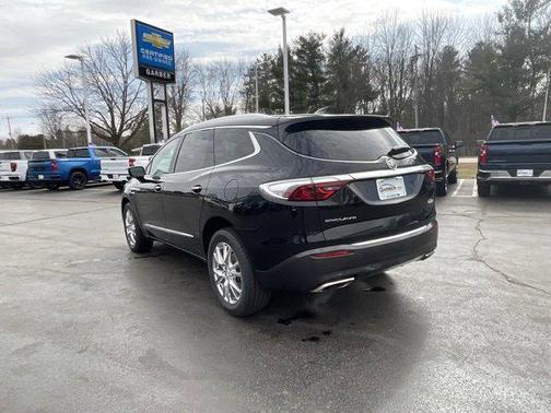 2022 Buick Enclave FWD Essence