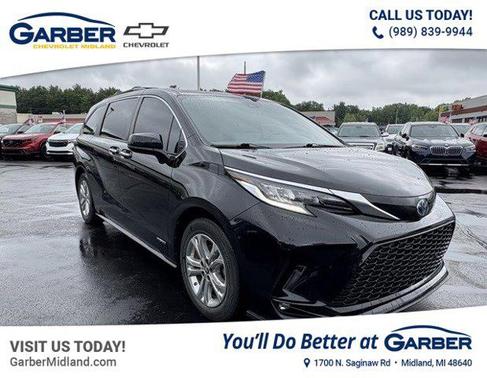 2021 Toyota Sienna XSE 7 Passenger