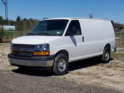 Summit White 2026 Chevrolet Express 2500 Work Van