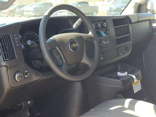 Summit White 2026 Chevrolet Express 2500 Work Van