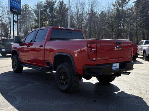 2025 Chevrolet Silverado 2500 4WD Crew Cab Standard Bed ZR2