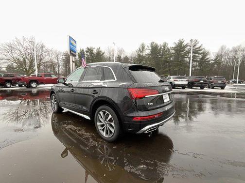 2023 Audi Q5 45 S line Premium Plus