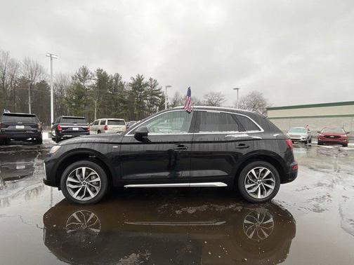 2023 Audi Q5 45 S line Premium Plus