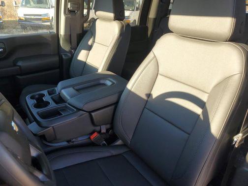 2025 Chevrolet Silverado 3500 WT