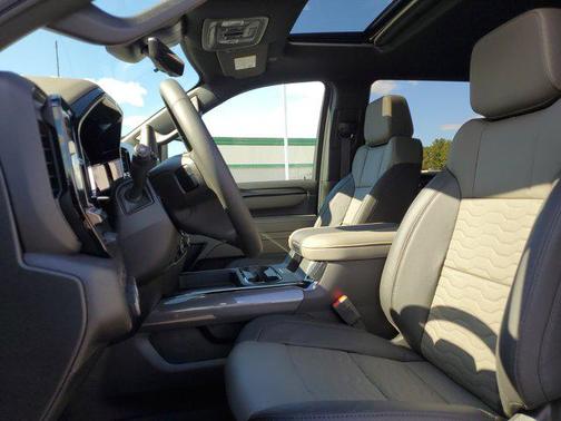 2026 Chevrolet Silverado 2500 ZR2