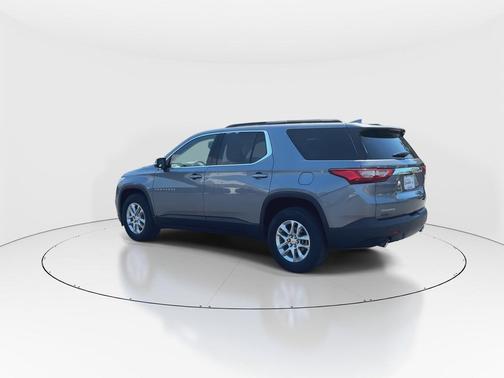 Satin Steel Metallic 2020 Chevrolet Traverse LT Cloth