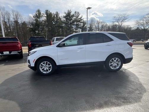 2022 Chevrolet Equinox LS