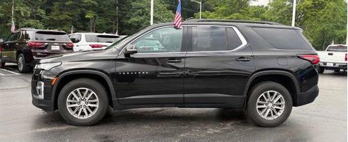 Mosaic Black Metallic 2023 Chevrolet Traverse LT Cloth