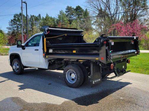 2025 Chevrolet Silverado 3500 WT