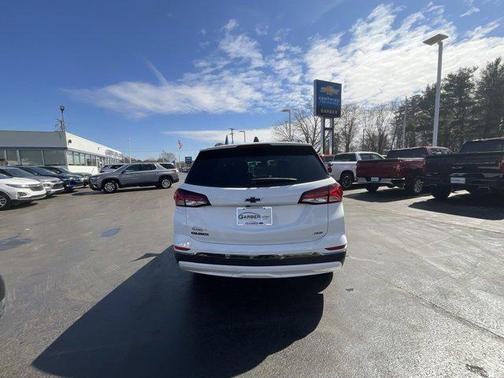2022 Chevrolet Equinox FWD RS