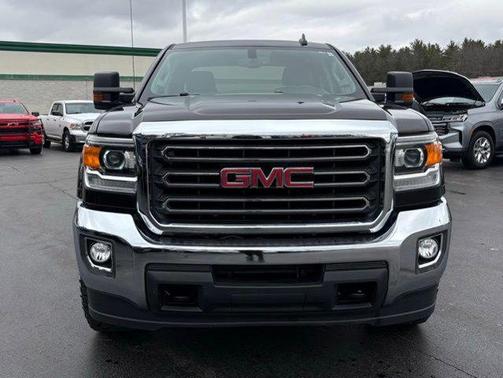 Deep Mahogany Metallic 2019 GMC Sierra 2500 SLE