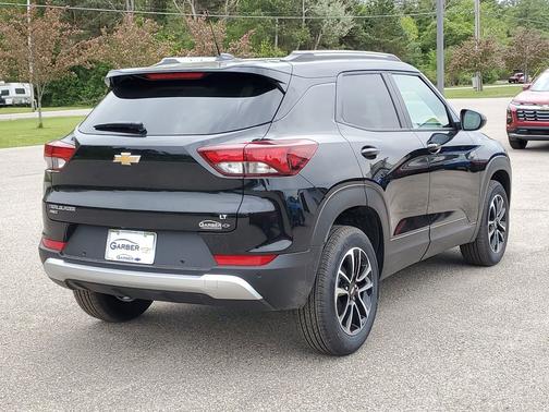Mosaic Black Metallic 2026 Chevrolet Trailblazer LT