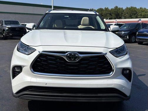 2022 Toyota Highlander Limited