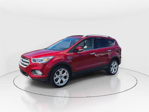 RUBY RED METALLIC TINTED CC 2019 Ford Escape Titanium