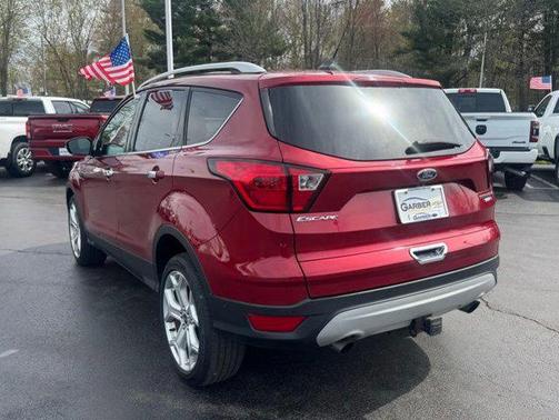 RUBY RED METALLIC TINTED CC 2019 Ford Escape Titanium