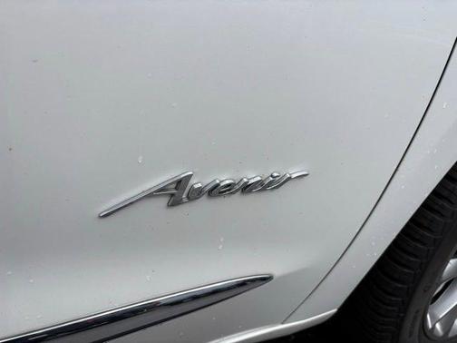 White Frost Tricoat 2022 Buick Enclave AWD Avenir