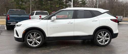 Iridescent Pearl Tricoat 2022 Chevrolet Blazer Premier