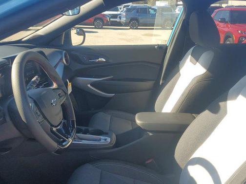 2026 Chevrolet Trax FWD 1RS