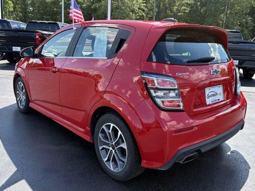 2020 Chevrolet Sonic FWD Hatchback LT 5-Door