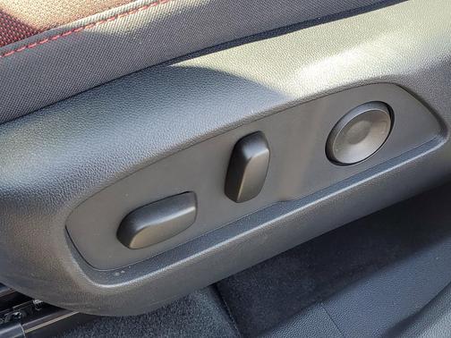 Sterling Gray Metallic 2026 Chevrolet Equinox FWD RS