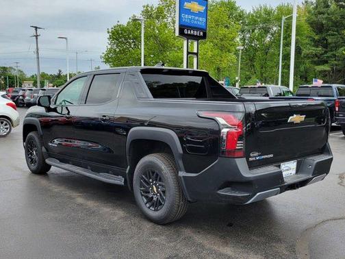 2025 Chevrolet Silverado EV LT